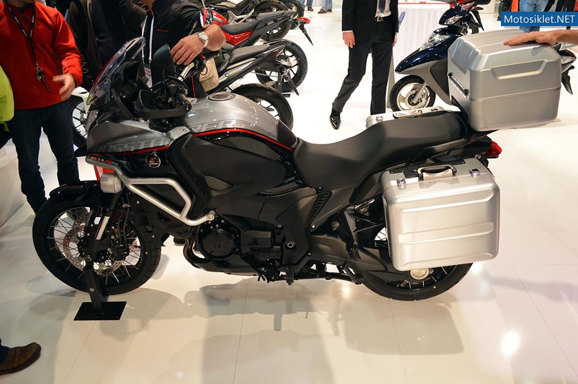 Honda-Standi-2015-MotosikletFuari-Image015