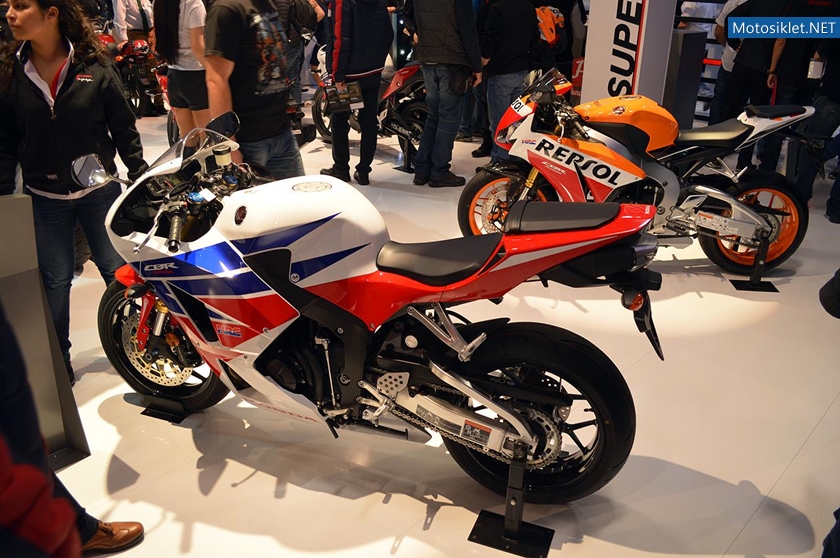 Honda-Standi-2015-MotosikletFuari-Image016