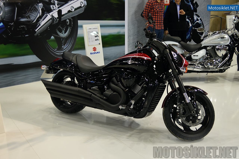Suzuki-Standi-2015-MotosikletFuari-Image-004