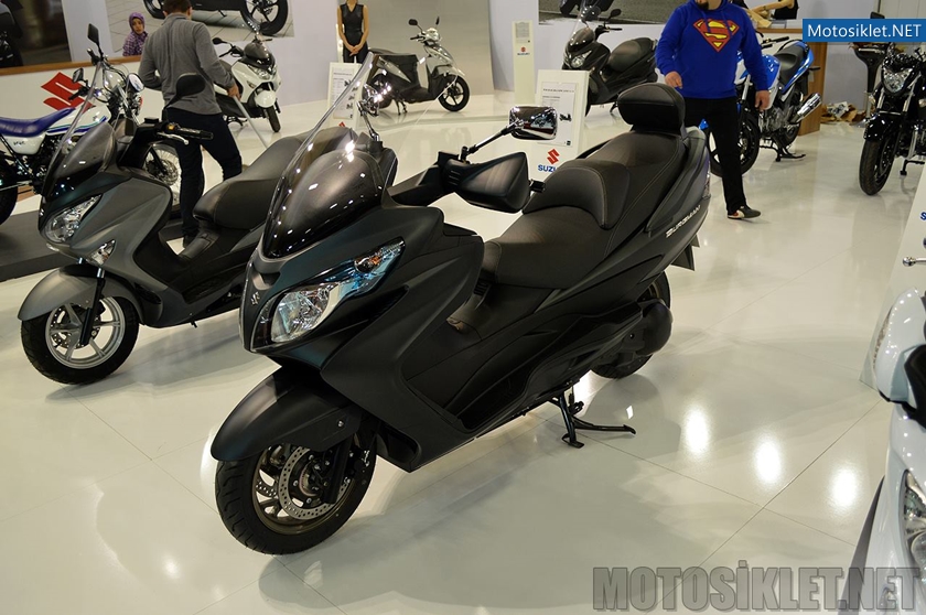 Suzuki-Standi-2015-MotosikletFuari-Image-014