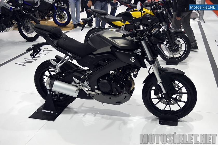 Yamaha-Standi-2015-Motosiklet-Fuari-002