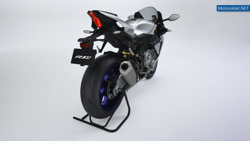 Yamaha-YZF-R1M-Special-Edition-2015-006