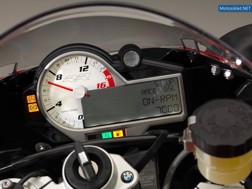 BMW-s1000RR-2015-Image-159