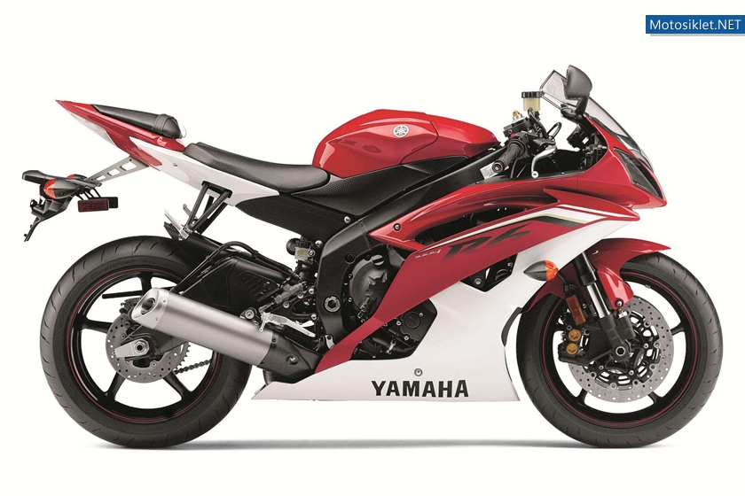 2013-Model-YAMAHA-YZF-R6-016