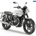 Moto-Guzzi-V7-Stone-2012-029