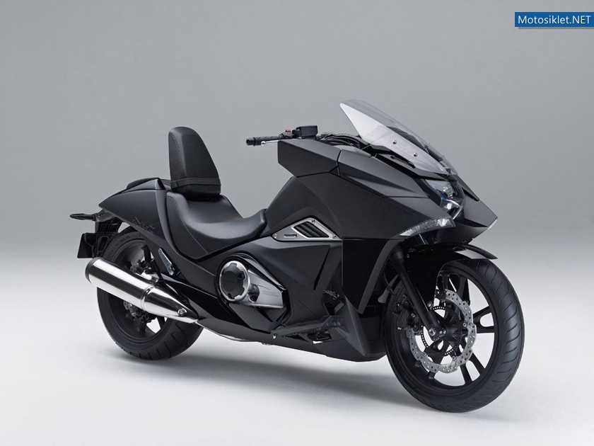 Honda-NM4-Vultus2014-002