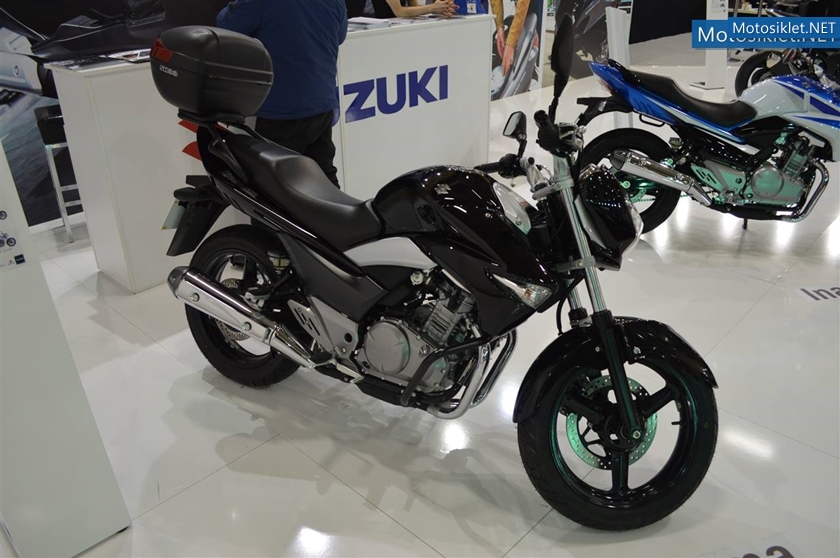 Suzuki-Standi-Motosiklet-Fuari-2014-034