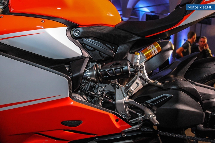 Ducati-1199-Superleggera-2014-029