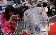 Swarovskiscooter.jpg