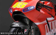 rossiducati2011.jpg