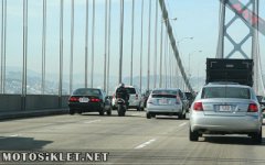 Motorcycle_lane_splitting.jpg