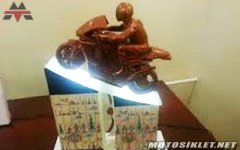 kenan-sofuoglu-heykel-sculpture.jpg