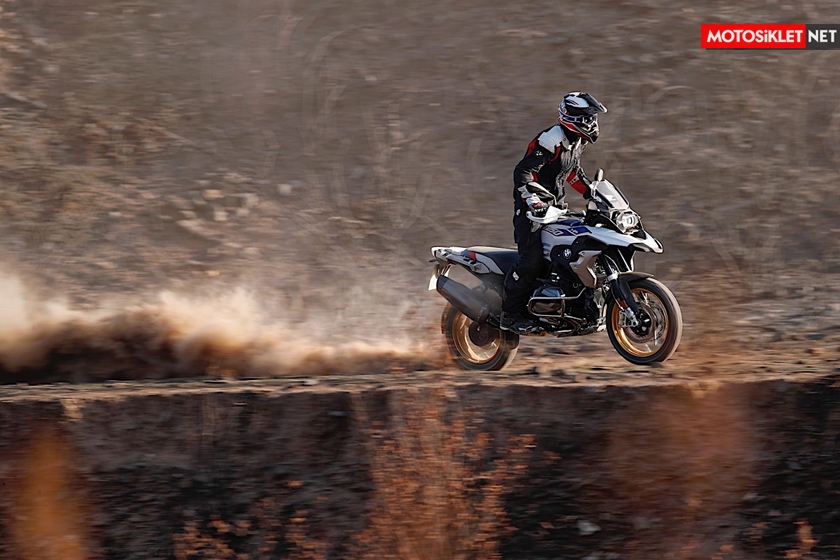 bmw-R1250GS-2019-100