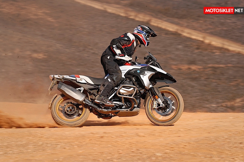 bmw-R1250GS-2019-101
