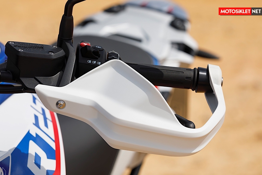 bmw-R1250GS-2019-136