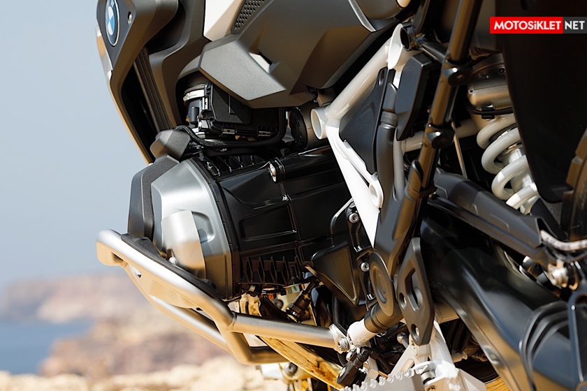 bmw-R1250GS-2019-139