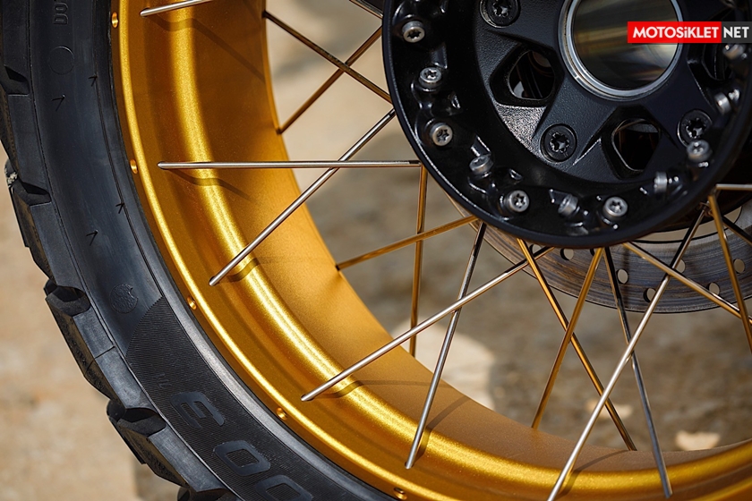 bmw-R1250GS-2019-154