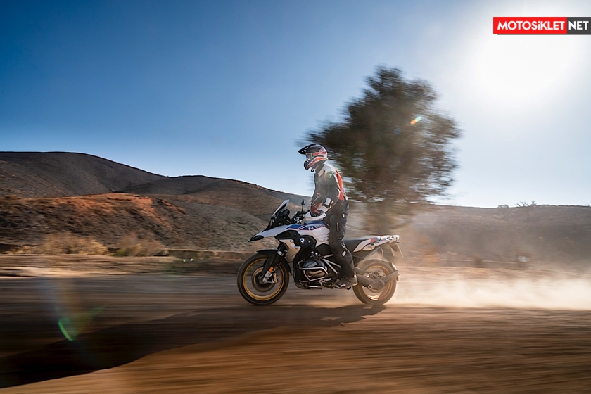 bmw-R1250GS-2019-28