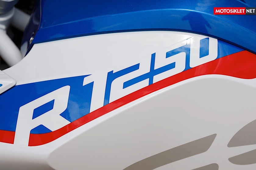 bmw-R1250GS-2019-92