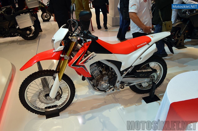 Honda-Standi-2015-MotosikletFuari-Image001