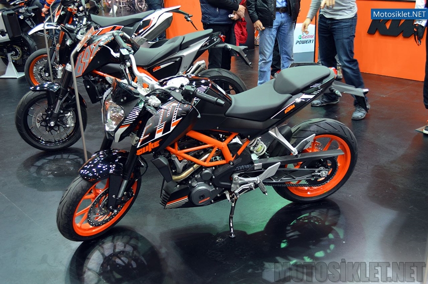 KTM-Standi-2015-Motosiklet-Image-013