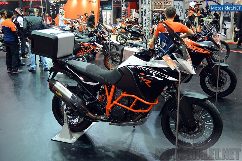 KTM-Standi-2015-Motosiklet-Image-024