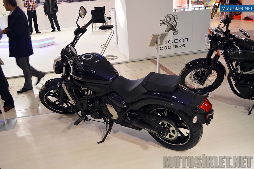 KawasakiStandi-2015-MotosikletFuari-Image-001