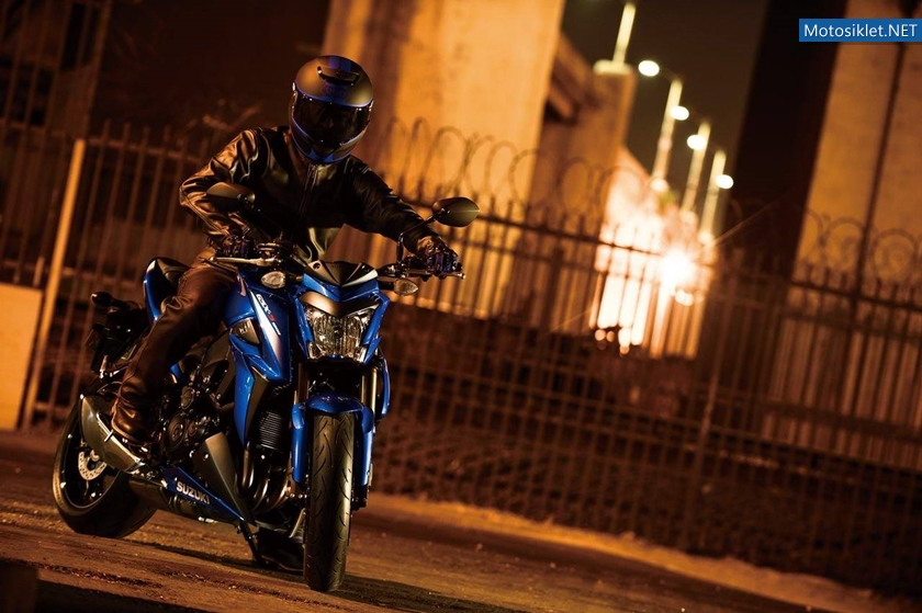 Suzuki-GSX-S1000-2015-Image-051