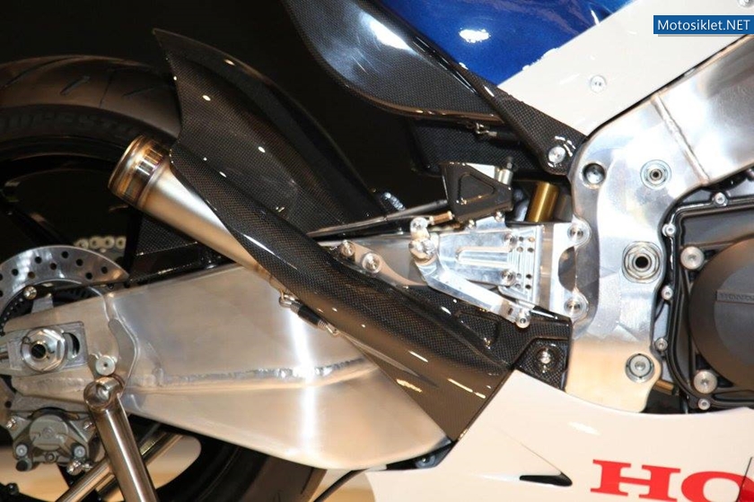 Honda-RC213V-S-2015-Image-016
