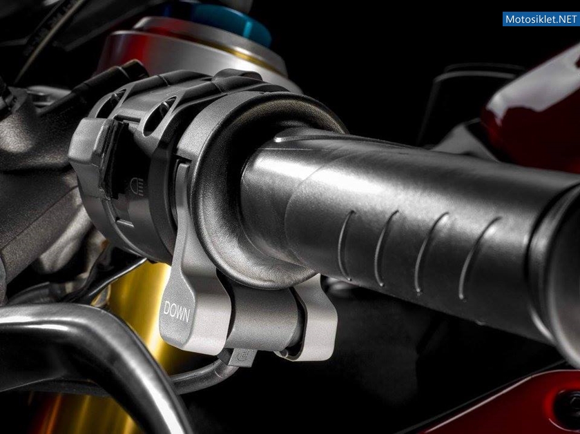 Ducati-1299-Panigale-2015-Image-17