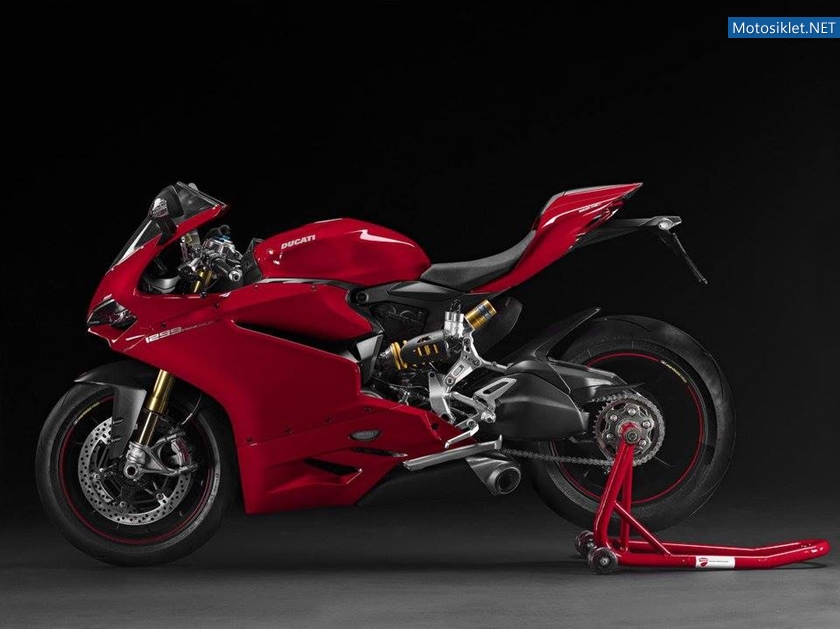 Ducati-1299-Panigale-2015-Image-18