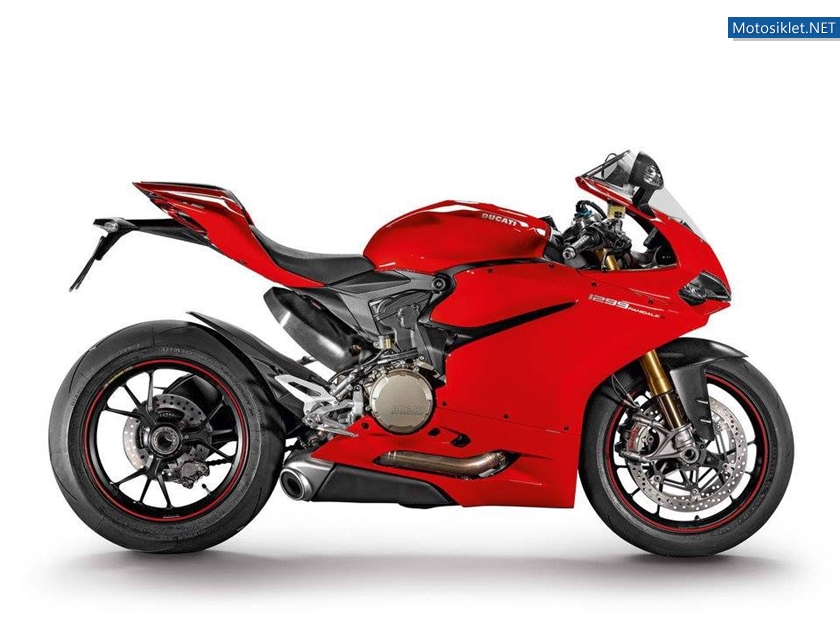 Ducati-1299-Panigale-2015-Image-9