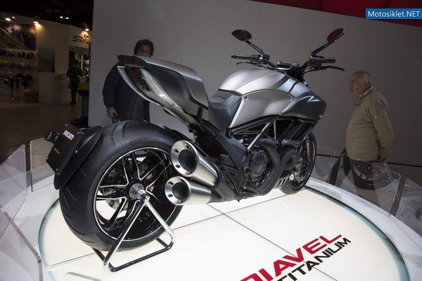 DucatiStandi-MilanoMotosikletFuari-EICMA2015-024
