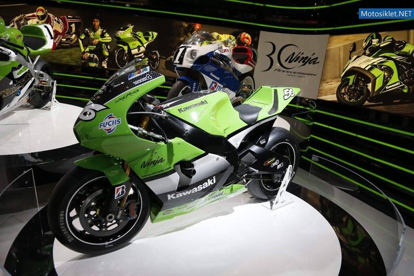 KawasakiStandi-MilanoMotosikletFuari-EICMA2015-001