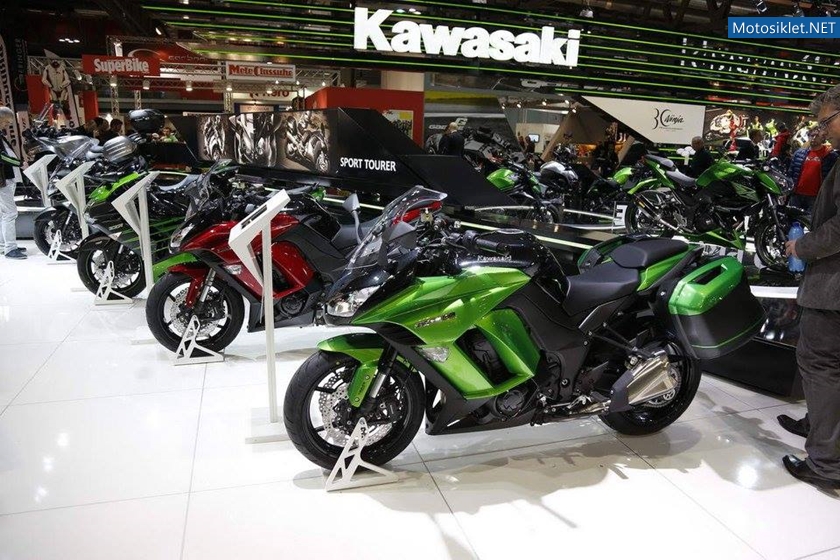 KawasakiStandi-MilanoMotosikletFuari-EICMA2015-052