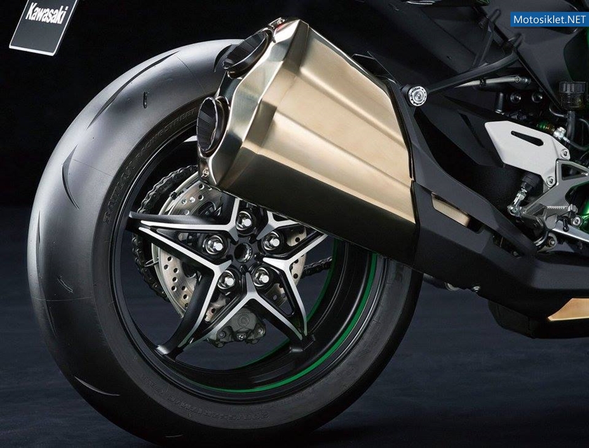 Kawasaki-NinjaH2-2015-003