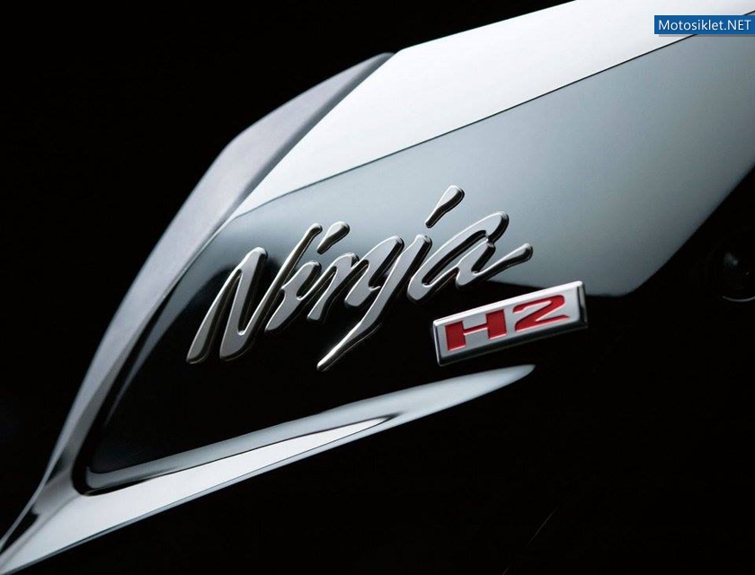 Kawasaki-NinjaH2-2015-011