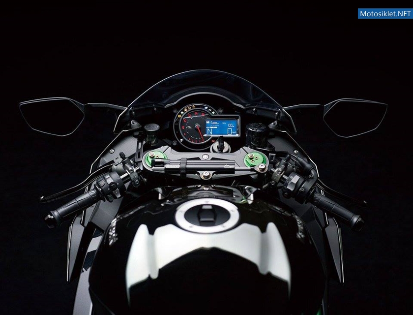 Kawasaki-NinjaH2-2015-017