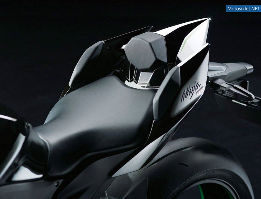 Kawasaki-NinjaH2-2015-022