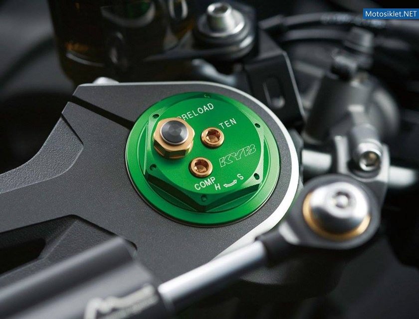 Kawasaki-NinjaH2-2015-028
