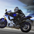 Yamaha-YZF-R1-Yeni-2015-010