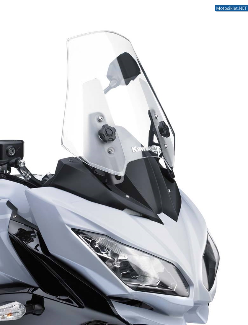 Kawasaki-Versys-650-2015-015