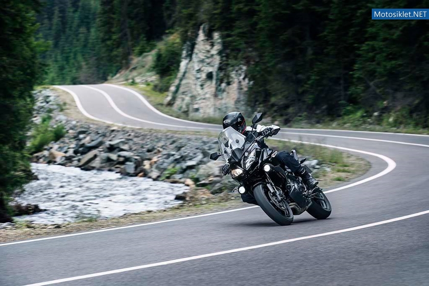Kawasaki-Versys-650-2015-020