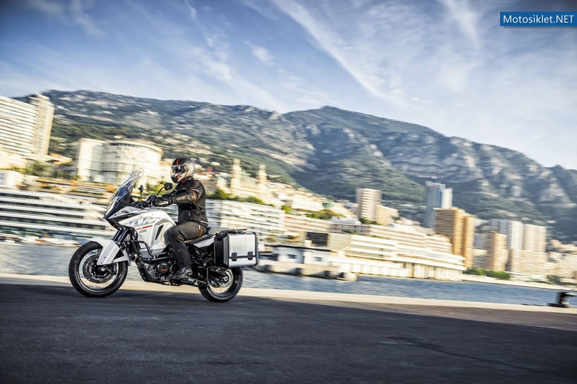 KTM-1290-SuperAdventure-003