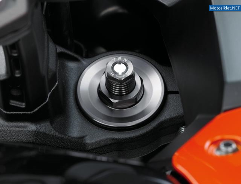 Kawasaki-Versys-1000-2015-001