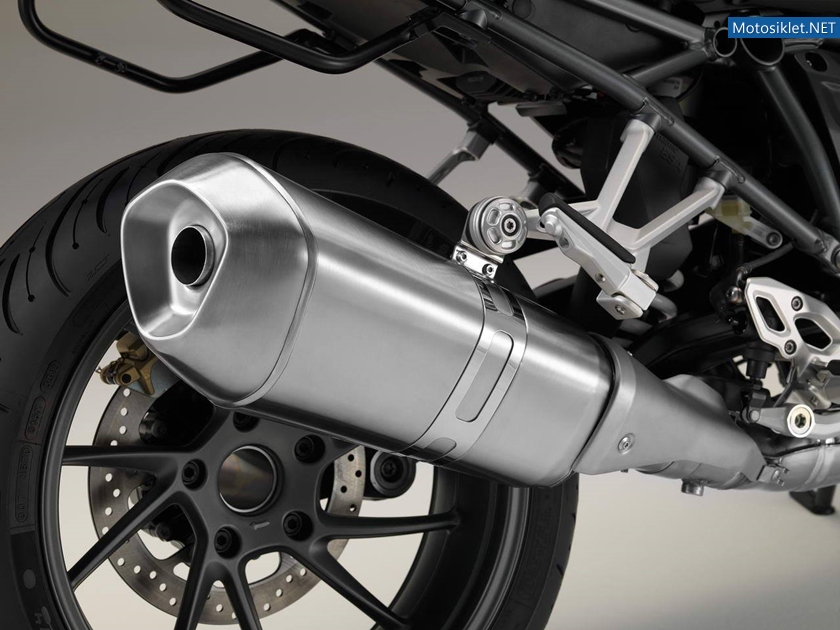 BMW-R1200R-2015-009