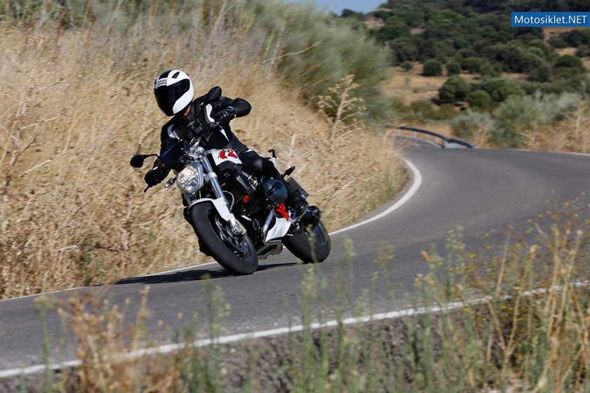 BMW-R1200R-2015-056