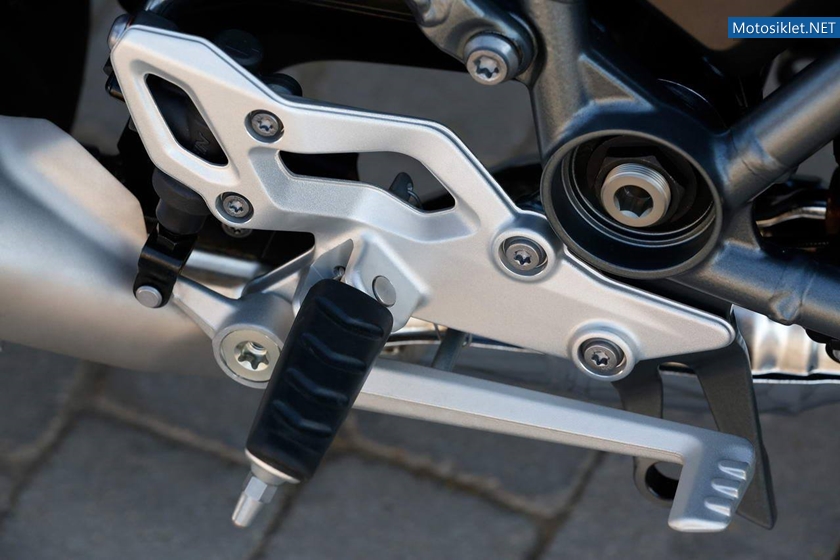 BMW-R1200R-2015-094
