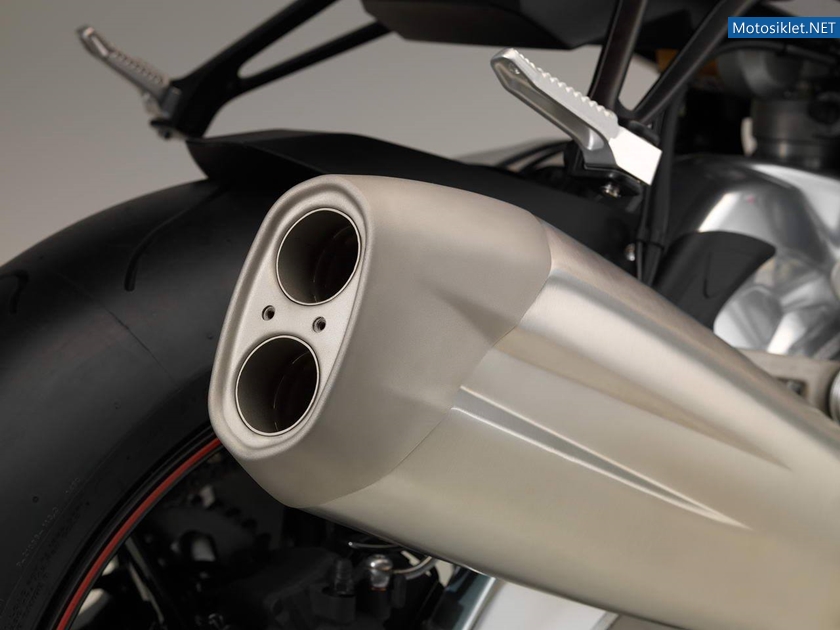 BMW-s1000RR-2015-Image-001