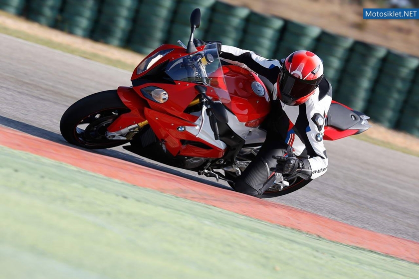 BMW-s1000RR-2015-Image-005